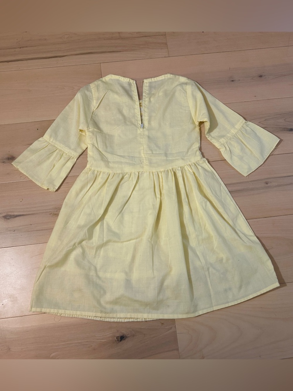 AQSA Metallic Embroidery & Sequins,Made In Pakistan, Pockets, Yellow/Gold/Silver - Picture 2 of 11